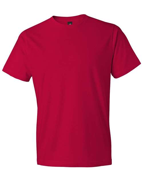 Gildan 980 — Unisex Softstyle® Lightweight T-Shirt — True Red