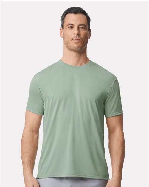 Gildan 42000 — Unisex Performance® T-Shirt — main view